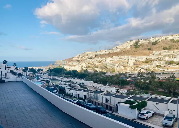 Spacious Flat With Ocean View Porto Rico