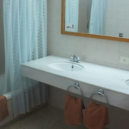 Spacious Flat With Ocean View Apartment *